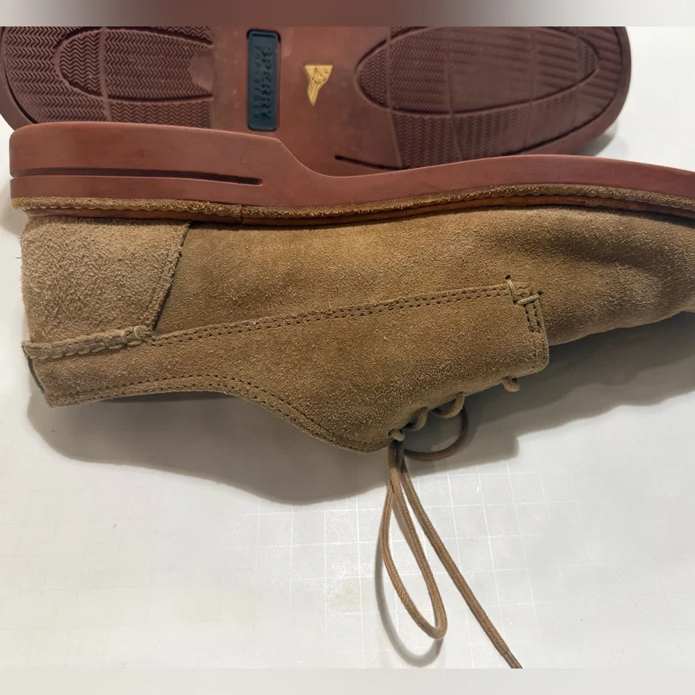 Sperry Men's Tan Suede Top Siders. Pre-Loved.